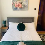 Beautiful Quality Apartment In Camden Town