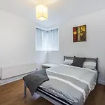 Comfortable 3 Bed Flat Zone 1 London