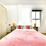 Lovely 2 Bedroom Serviced Penthouse Battersea Park Road