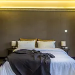 Pass The Keys Modern London Bridge Apartment With A Rooftop Profile