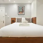 Leinster Square Serviced Apartment
