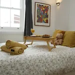 Cosy Camden Town One Bedroom Flat