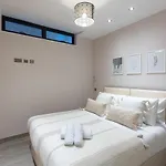 Stunning 2 Bed 2 Bath Apartment With Private Patio