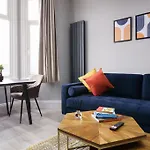 Modern Apartment Near Wembley Stadium