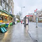 Kensington High 2 Bedroom Apartment