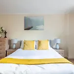 1 Bedroom Flat With Free Parking
