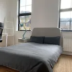 Luxury 3-Bedroom Townhouse In Hackney