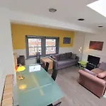 Stylish Apartment Near Carnaby Street, Sleeps 4.