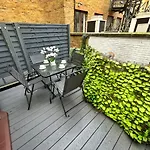 Luxurious Terrace 2 Bedrooms In Relaxing Covent Garden Apartment