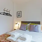 Cosy Highbury Fields One Bedroom Apartment