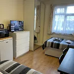 Gladstone Lodge Guest House
