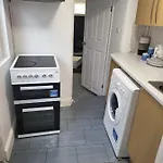 Homey Flat In Tooting