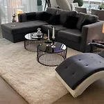 Charming 2-Bed Apartment In London
