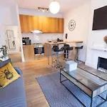 Lovely 2 Bedroom Apartment In Chelsea Sw3