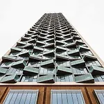Beautiful 2 Bed Icon Tower Flat 5