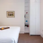 The Stunning Philbeach Garden Apartment