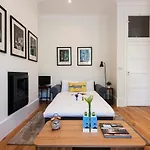 The Stunning Philbeach Garden Apartment