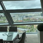 Charming 2-Bed Apartment In London