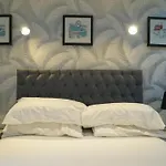 4 Bedroom Residence Hammersmith Fulham
