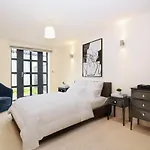 Lunar Bliss - Ultra Stylish Comfy - Up To 10 People