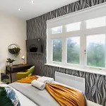 Sweet Suite: Trendy Studio For Two