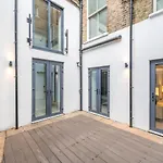 Joivy Stylish 3 Bed, 3 Bath House With Private Courtyard In Chelsea