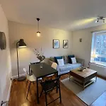 Spacious Flat Opposite The Oval