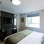 Penywern Apartment Earls Court