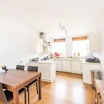 Sloane Square Luxury Flat (4 Guests)