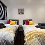 Star London Finchley Road 2-Bed Residence