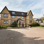 Spacious Room 2 Mins From Station