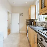Mile End Rooms 57A