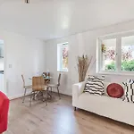 Cosy Flat in Greenwich