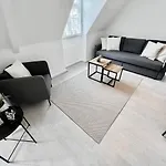 New Oxford Circus 2 Bedr, 3 Beds Best Location