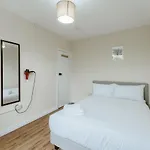 Mile End Rooms 57A