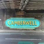 2 Bedroom Flat In Camberwell Green - Central Location With Excellent Connections To Tourist Attractions And Main London Airports