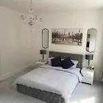 Supreme Apartment