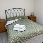 Double Room With En Suite Brand New