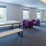 Stunning Modern Studios At Seven Sisters Located In London