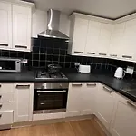 Precioushouseluxurystay