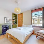 Whimsical 4 Bedroom House In Elephant And Castle