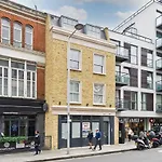 Immaculate New Apartment In Chelsea By Underthedoormat
