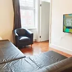 Jupiter 218 Flat 2 At Marble Arch