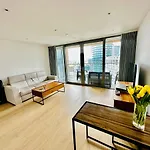 Canary Wharf, Docklands
