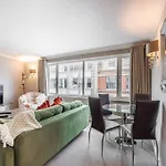 Flat 17