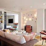 The Soho Penthouse - Charming 3Bdr Penthouse With Terrace