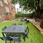 Shoreditch Rooms R2