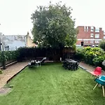 Shoreditch Rooms R2