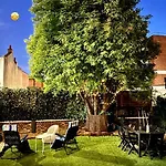 Shoreditch Rooms R2