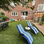 Shoreditch Rooms R2